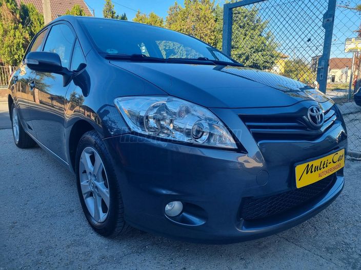 TOYOTA AURIS 1.6 Sol