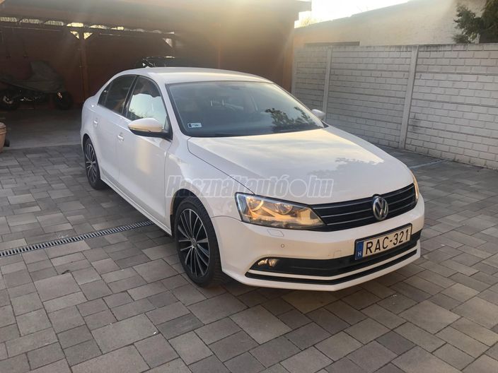VOLKSWAGEN JETTA 2.0 TDI BMT Highline DSG