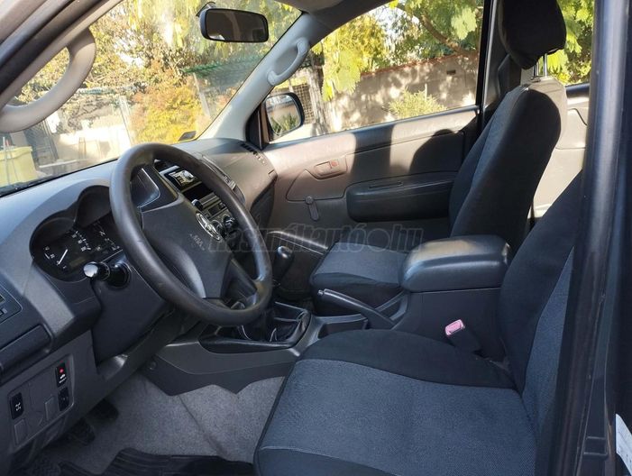 TOYOTA HILUX 2.5 D-4D 4x4 Double Comfort AC
