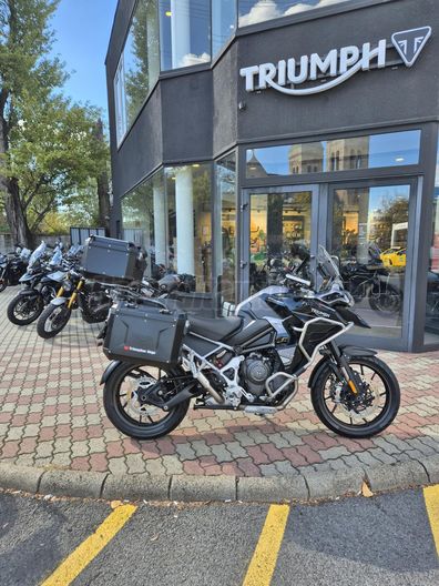 TRIUMPH TIGER 1200