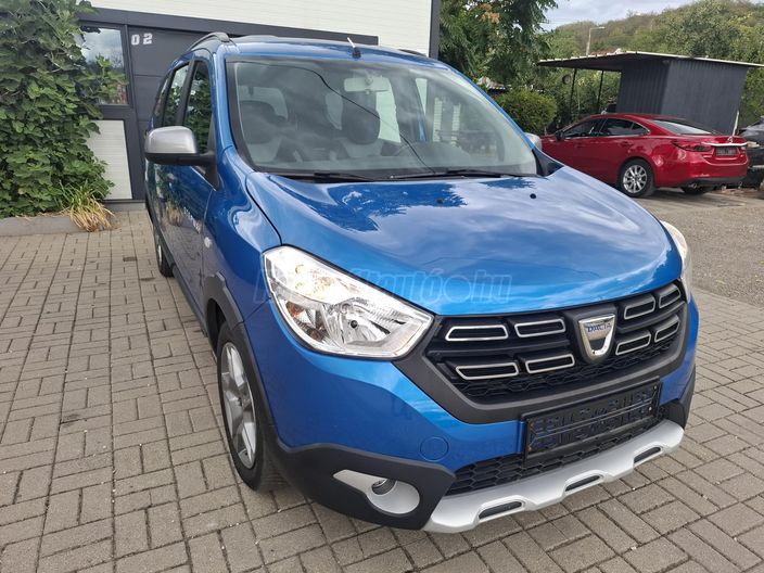 DACIA LODGY 1.6 SCe Stepway (7 személyes )