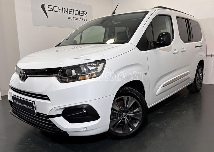 TOYOTA PROACE City Verso 1.2T Family L2H1 [7 személy]