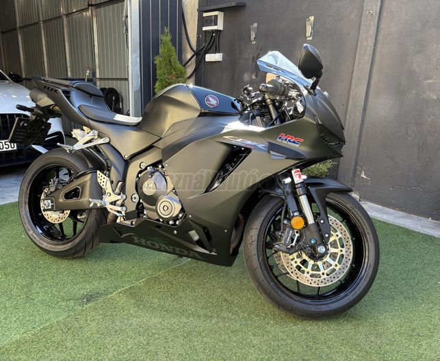 HONDA CBR 600 RR