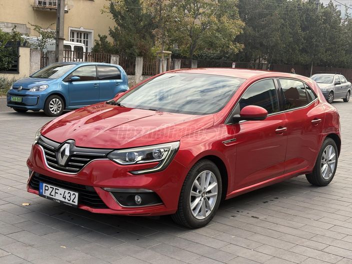 RENAULT MEGANE 1.2 TCe Intens