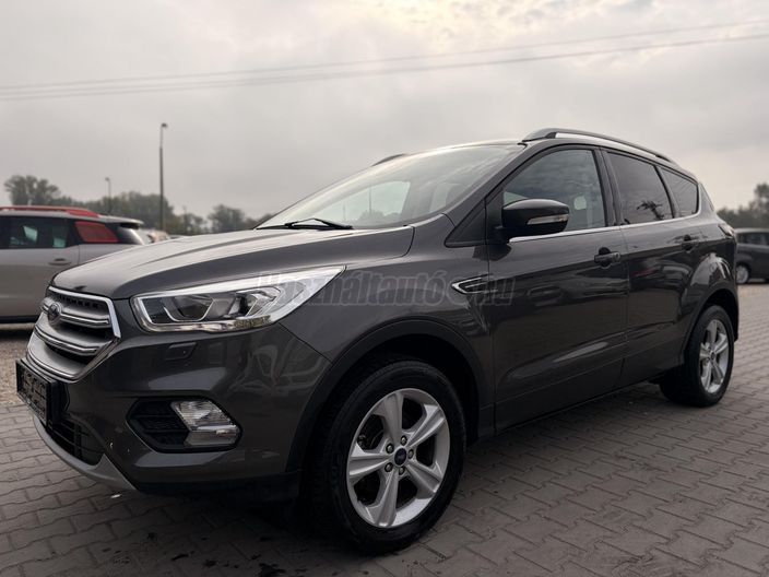 FORD KUGA 1.5 EcoBoost Titanium