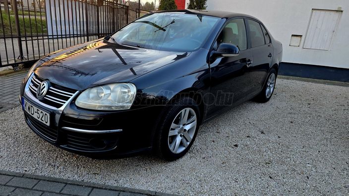 VOLKSWAGEN JETTA 1.6 Comfortline