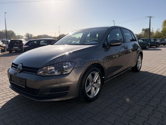 VOLKSWAGEN GOLF VII 1.2 TSI BMT Trendline