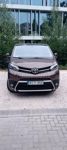 TOYOTA PROACE 2.0 D-4D Family Active L2H1