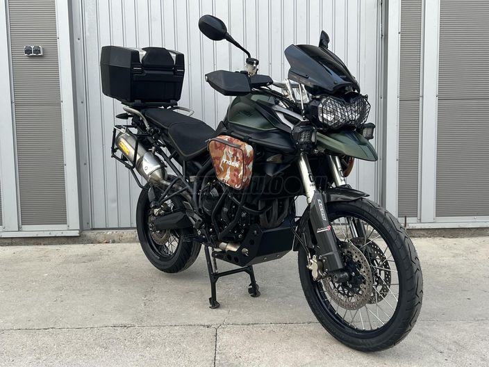 TRIUMPH TIGER 800 XC