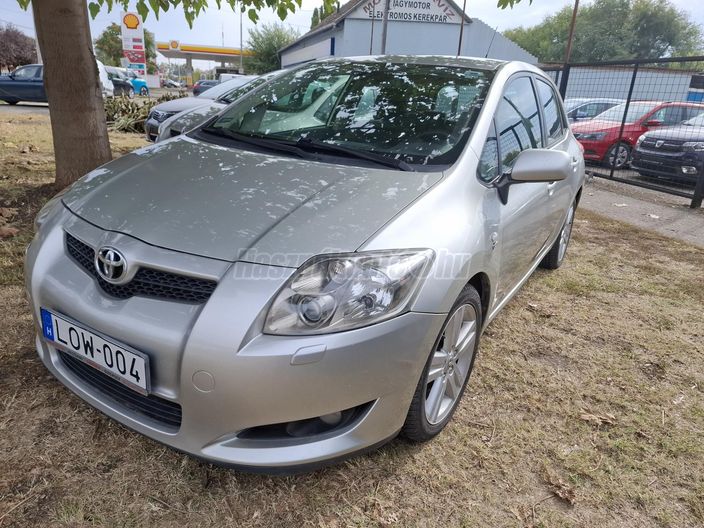 TOYOTA AURIS 2.2 D-4D Premium Active