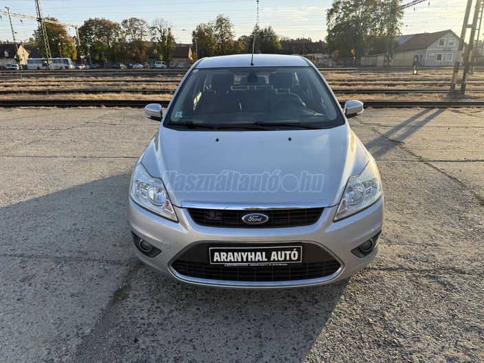 FORD FOCUS 1.8 FFV Ghia