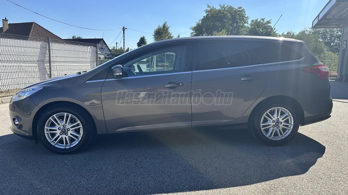 FORD FOCUS 1.6 Ti-VCT Titanium (Automata)