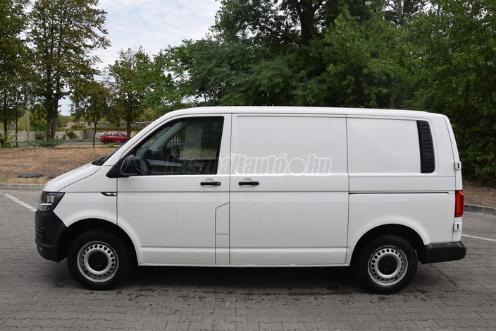 VOLKSWAGEN TRANSPORTER T6 2.0 TDi T6.1 HT (3 személyes )