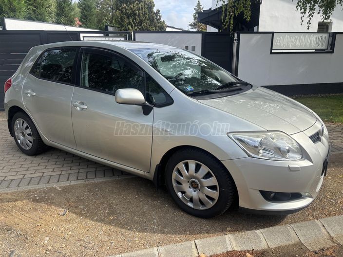 TOYOTA AURIS 1.6 Sol M M