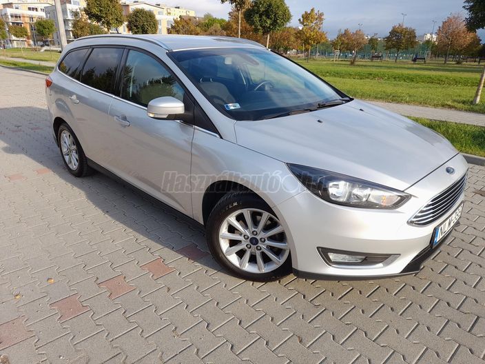 FORD FOCUS 1.6 Ti-VCT Titanium