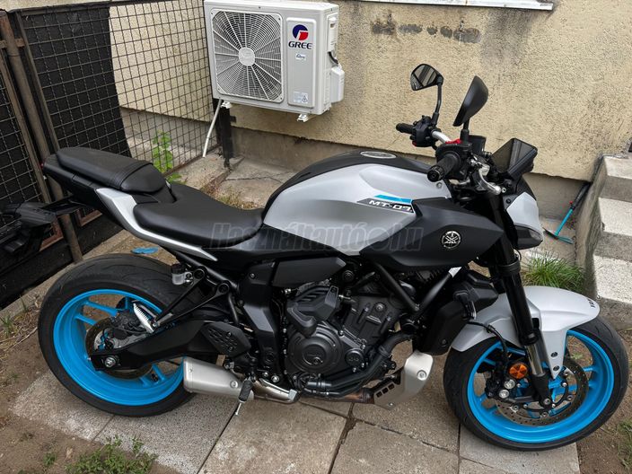 YAMAHA MT 07 Y-AMT