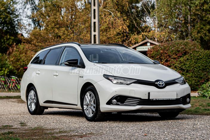 TOYOTA AURIS Touring Sports 1.8 HSD Executive MY17 Prestige (Automata)