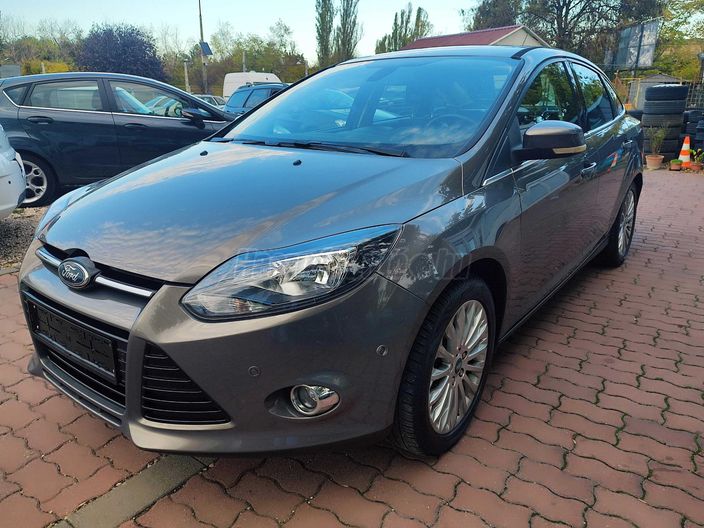 FORD FOCUS 1.6 Ti-VCT Titanium