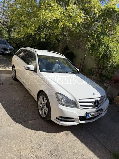 MERCEDES-BENZ C 220