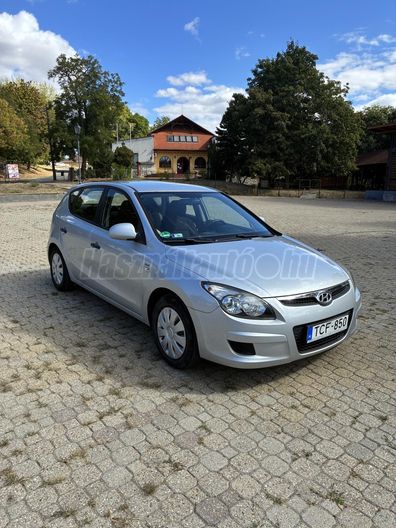 HYUNDAI I30 1.4 DOHC Classic PLUS