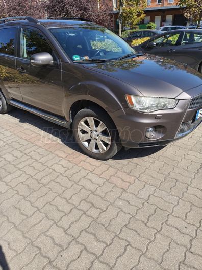 MITSUBISHI OUTLANDER 2.2 D Instyle