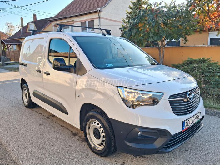 OPEL COMBO Cargo 1.5 DT L1H1 2.0t Cargo Edition