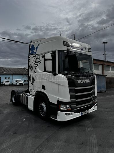 SCANIA R 450 hidraulika szivattyúval szerelt
