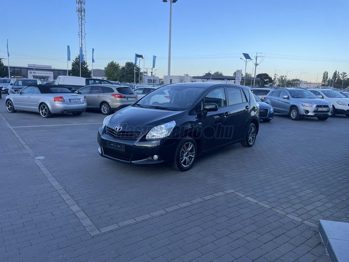 TOYOTA VERSO 1.6 Sol
