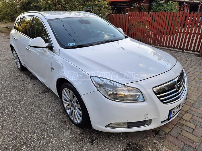 OPEL INSIGNIA Sports Tourer 2.0 CDTI Cosmo