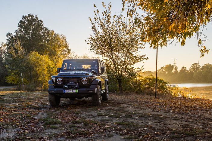 BAW 212 2.0 T01 Dízel 4WD (Automata)