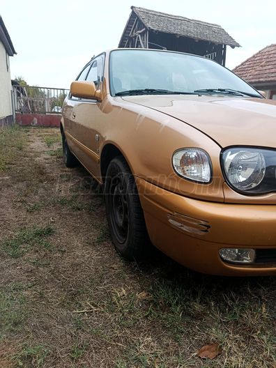 TOYOTA COROLLA 1.6 Linea Sol