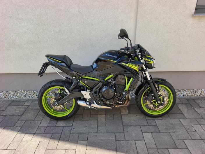 KAWASAKI Z 650
