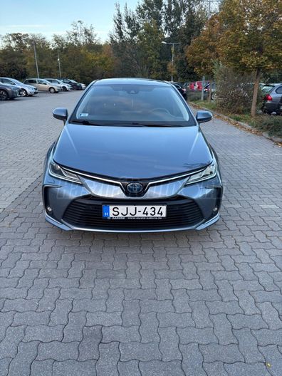 TOYOTA COROLLA 1.8 Hybrid Comfort Tech e-CVT