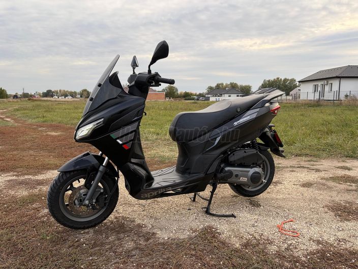 APRILIA SXR 50