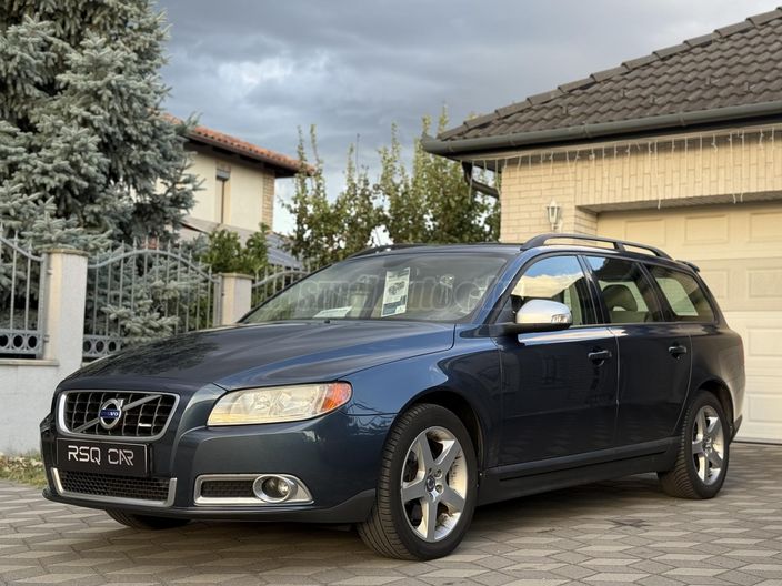 VOLVO V70 2.0 Momentum