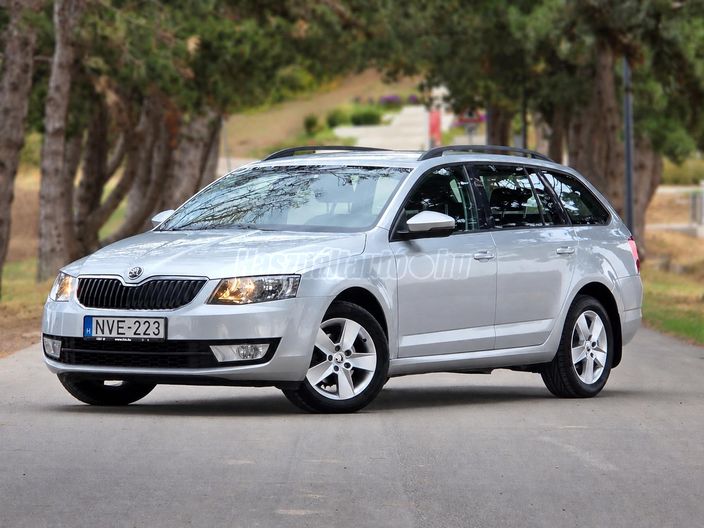 SKODA OCTAVIA Combi 1.6 CR TDI Style