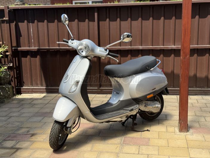 VESPA LX 50
