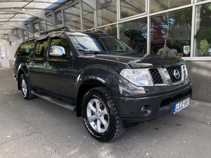 NISSAN NAVARA 4WD Double 2.5D XE