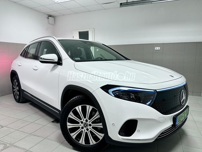 MERCEDES-BENZ EQA 300 4Matic