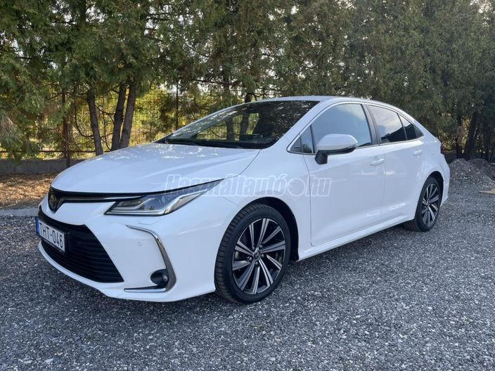 TOYOTA COROLLA Sedan 1.5 Comfort Style Tech