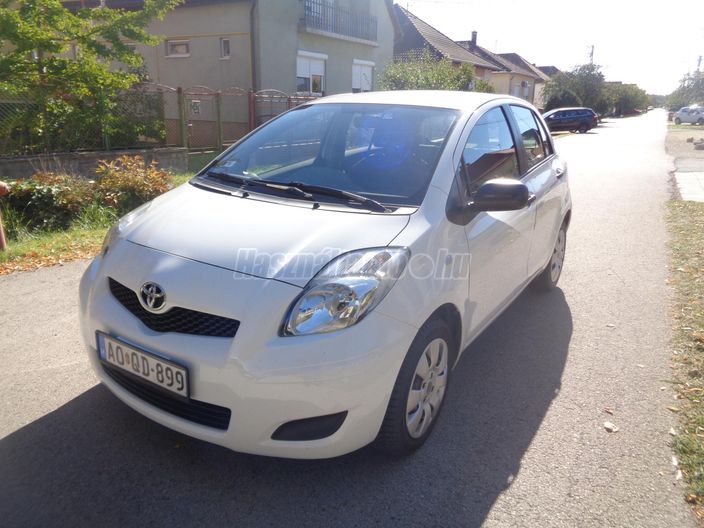 TOYOTA YARIS 1.0 Terra