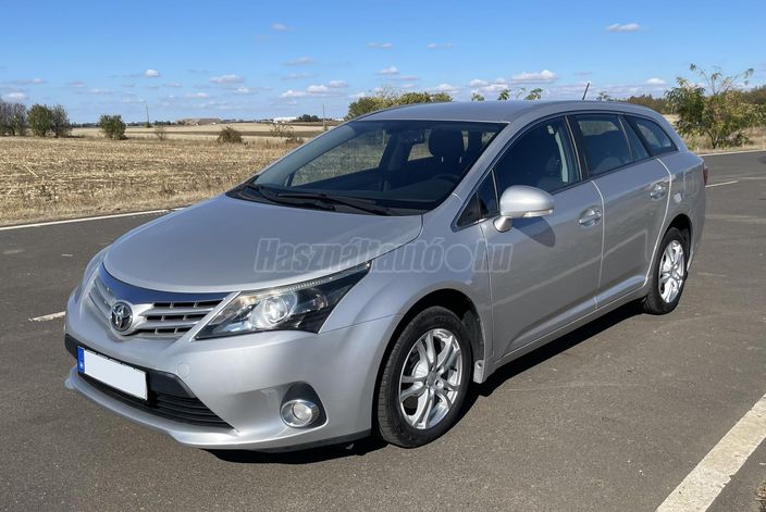 TOYOTA AVENSIS Wagon 1.6