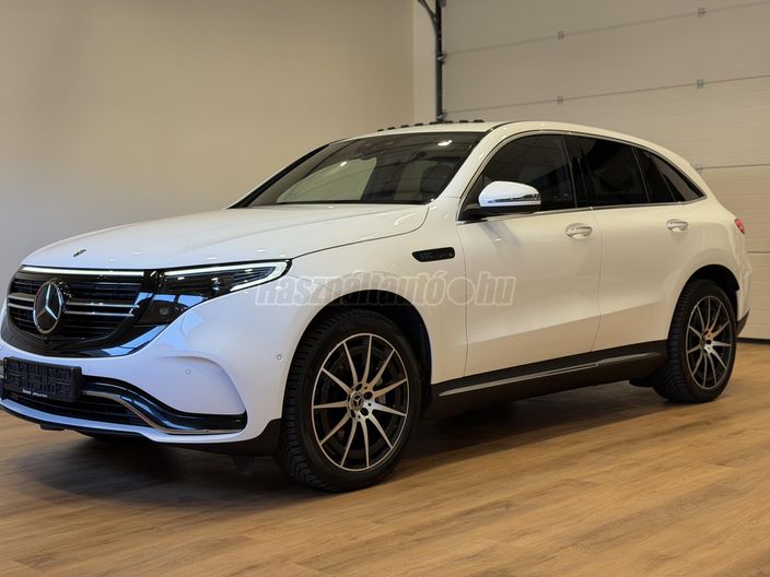 MERCEDES-BENZ EQC 400 4Matic SE Amg Line