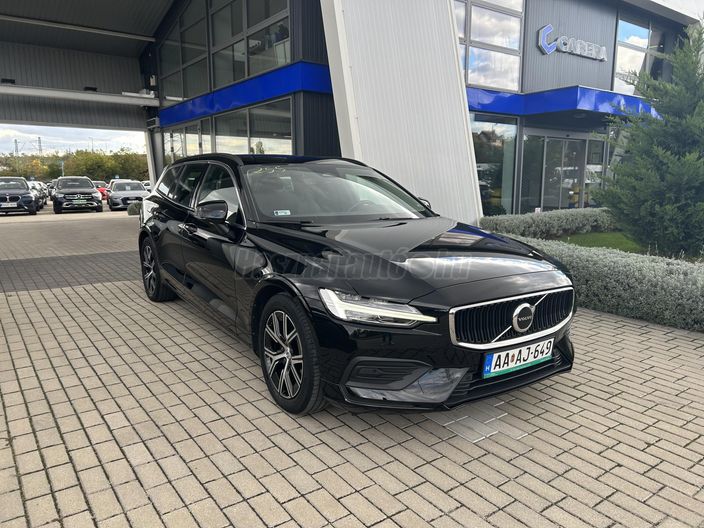 VOLVO V60 2.0 [B3] MHEV Momentum Pro DCT