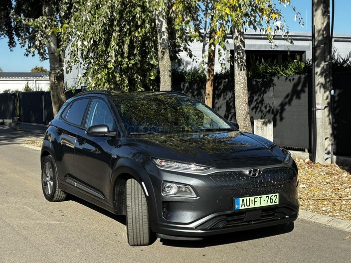 HYUNDAI KONA EV 64kWh Premium Edition