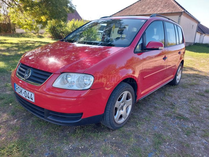 VOLKSWAGEN TOURAN 1.9 PD TDi Trendline