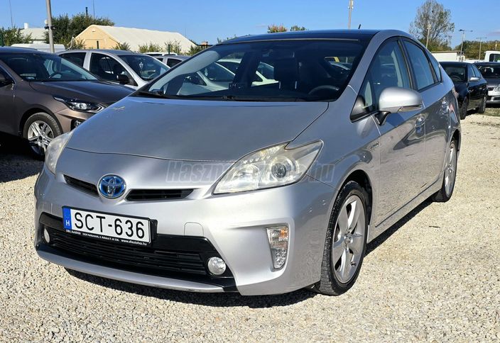 TOYOTA PRIUS 1.8 HSD Executive (Automata)