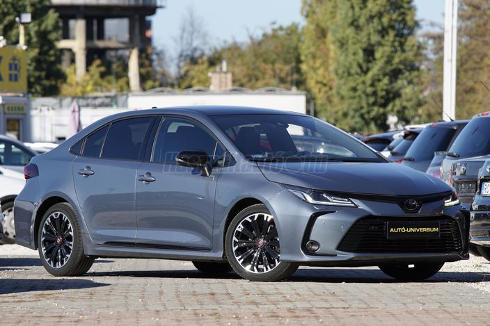 TOYOTA COROLLA 1.8 Hybrid GR-Sport e-CVT