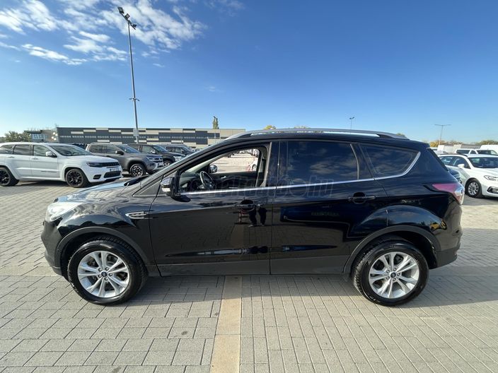 FORD KUGA 1.5 EcoBoost Titanium