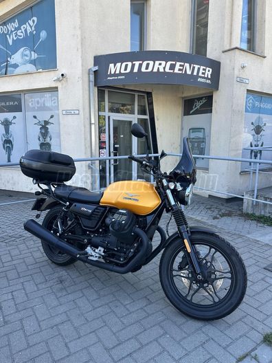 MOTO GUZZI V7